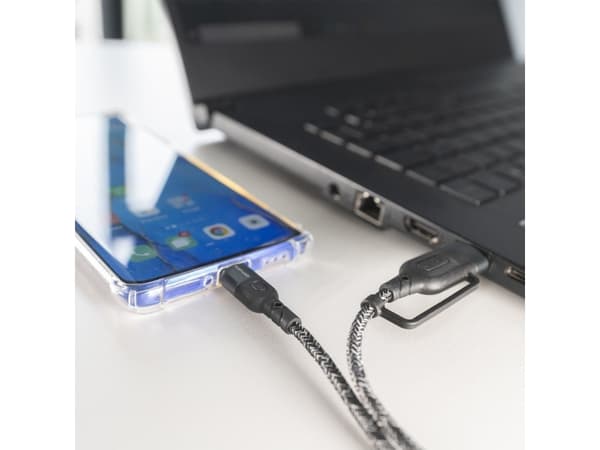 Kaapeli USB 4smarts USB-C - 1,5 m Czarny (4S468626)