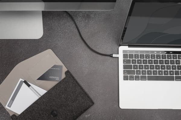 DIGITUS - USB-kontakt - 24 pin USB-C (hann) til 24 pin USB-C (hann) - 20 V - 3 A - 1 m - 4K-støtte - svart
