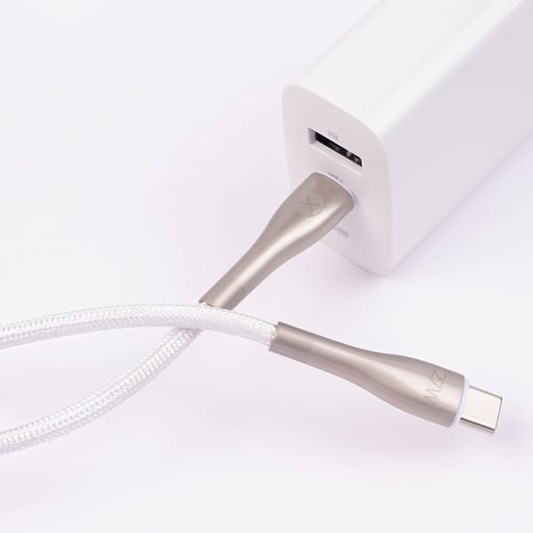 Forever Sleek USB-C till Lightning kabel 1m 27W - Vit