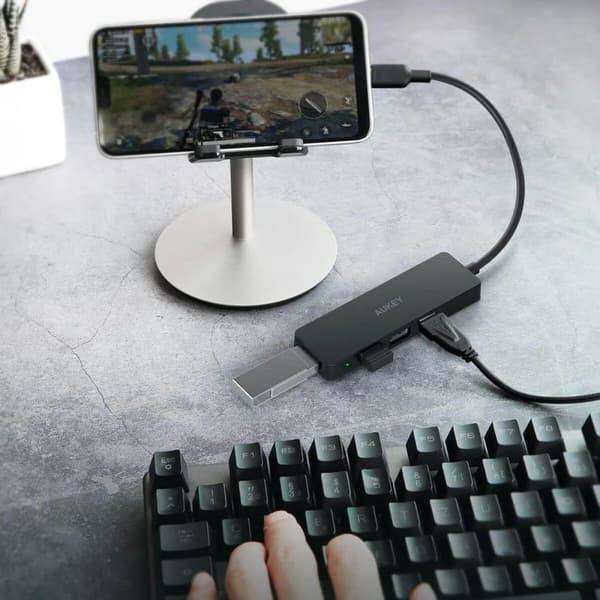 USB-HUB Aukey CBC64 Svart