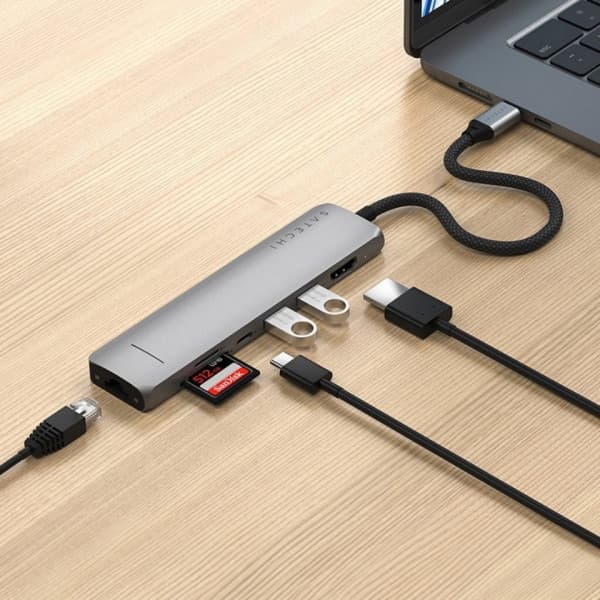 Satechi 7-i-1 USB-C Slim Multiport-adapter med Ethernet, stjernestensgrå