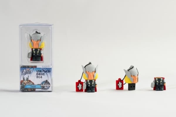 Tribe FD016403, 8 GB, USB Type-A, 2.0, Med lokk, Flerfarget