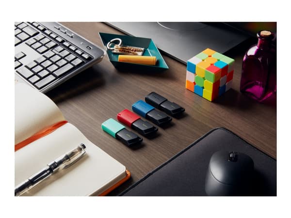 Kingston DataTraveler Exodia M - USB-flashstasjon - 256 GB - USB 3.2 Gen 1 Sort, Turkis