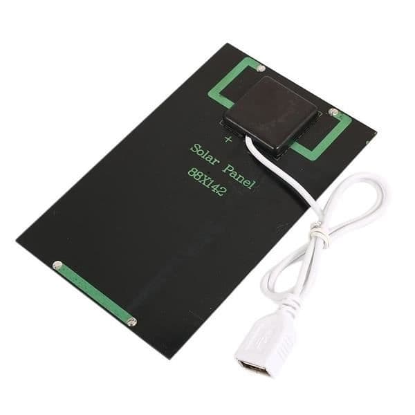 Bärbar solpanel för USB-laddning * Maximal effekt: 5 w * Driftspänning: 5 v * Gränssnitt: USB2.0 *