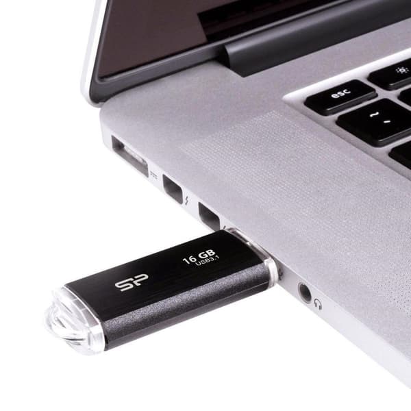 SILICON POWER Blaze B02 Pendrive USB-minne 16 GB USB Typ-A 3.2 Gen 1 (SP016GBUF3B02V1K) Svart