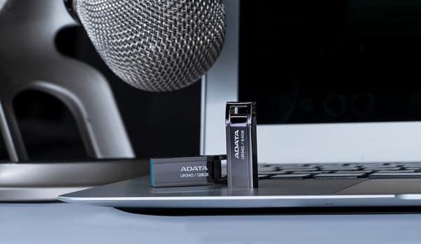 ADATA UR340 USB-muistitikku 128 Gt USB Type-A 3.2 Gen 2 (3.1 Gen 2) Musta