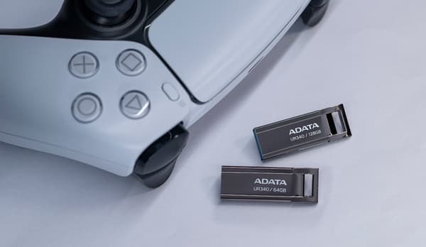 ADATA UR340 USB-muistitikku 128 Gt USB Type-A 3.2 Gen 2 (3.1 Gen 2) Musta