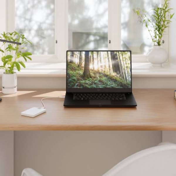 Seagate Ultra Touch HDD -ulkoinen kovalevy, 2 Tt