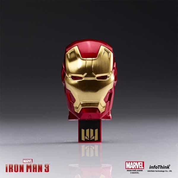 USB-nyckel - IRON MAN - Mark 42 - Infällbar 8GB - Hjälmdesign - Superhjälte