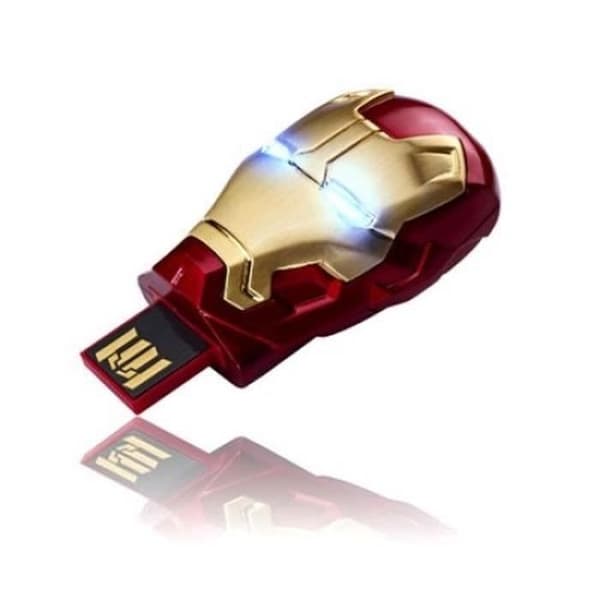 USB-nyckel - IRON MAN - Mark 42 - Infällbar 8GB - Hjälmdesign - Superhjälte