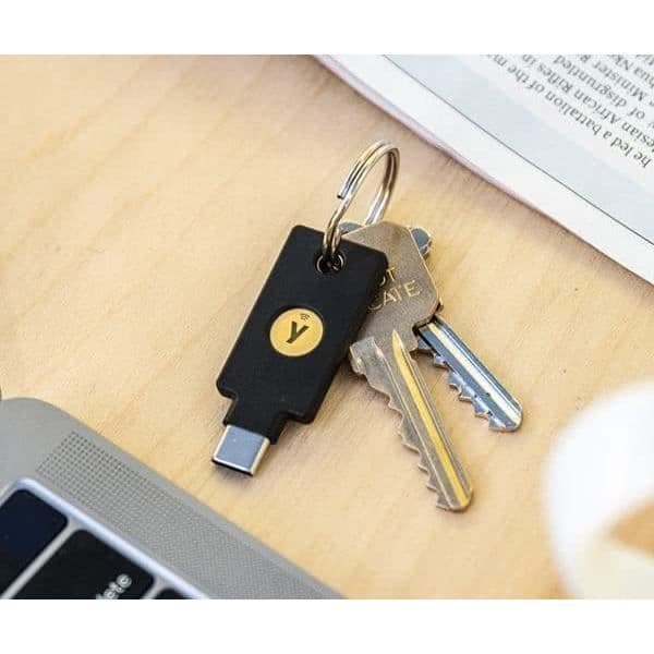 Säkerhetsnyckel - Yubico - Säkerhetsnyckel C NFC - U2F - FIDO2 - Färg Svart - USB