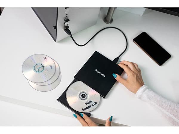 DVD Återinskrivbar - Verbatim - 53504 - USB 2.0 - Svart - Flashminne
