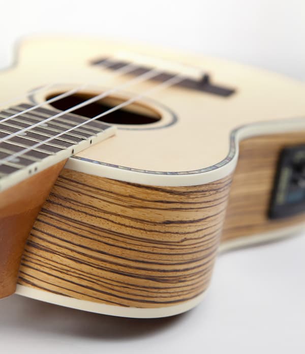 Reno RU320E Grand Concert Ukulele m. pickup og tuner - Natur