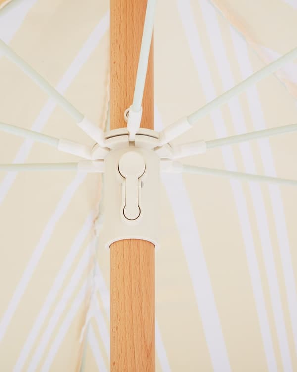 Stribet Parasol Gul Hvid Bøgetræ ⌀ 150 cm Udendørs Rund Altanparasol med Knæk Retro Cafe Haveparasol med Tilt og Frynser