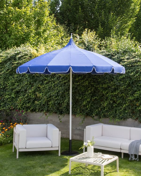 Haveparasol blå polyesterstof hvid aluminiumsrør ⌀ 245 cm moderne stil udendørsbrug