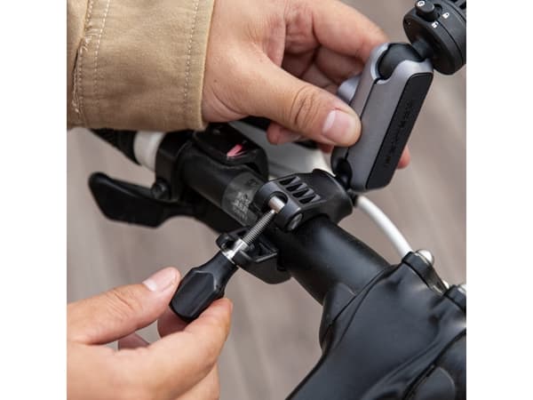PGYTECH CapLock - Stödsystem - styrstångsmontering - styrstång, spegelmontering, monteras på stång, under sätet