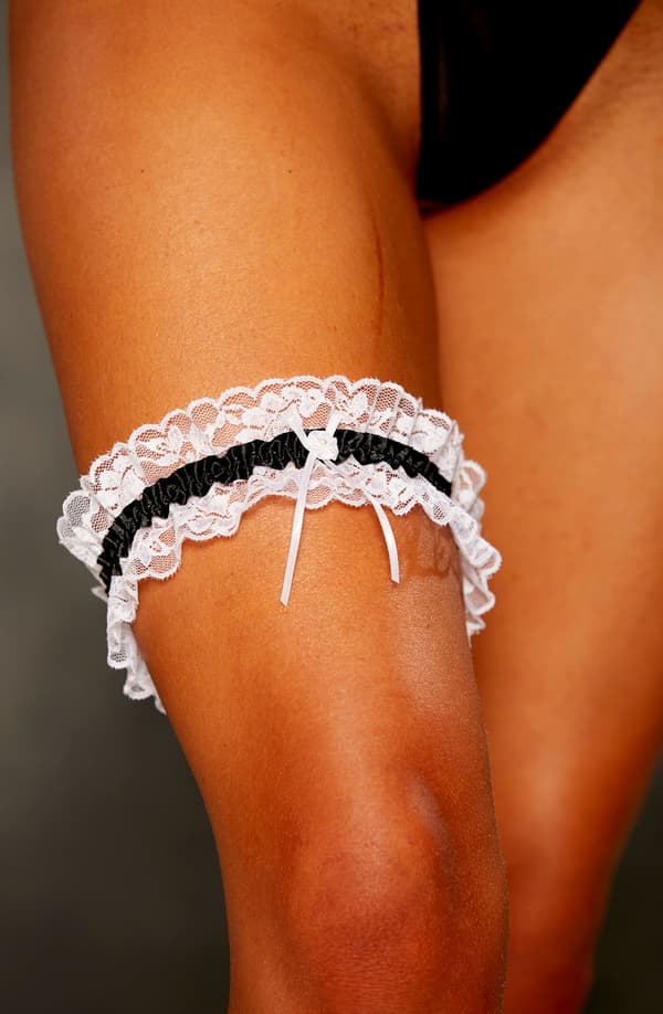 Shirley of Hollywood 19 Black Garter