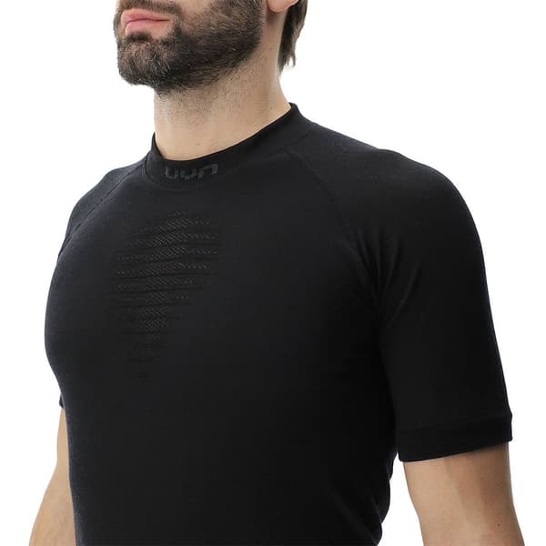 Uyn Kortärmad Baslager Fusyon Light Svart 2XL Man