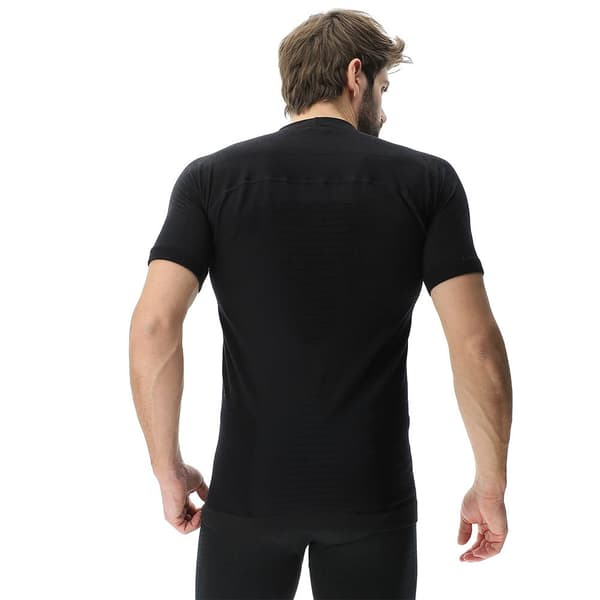 Uyn Kortärmad Baslager Fusyon Light Svart 2XL Man