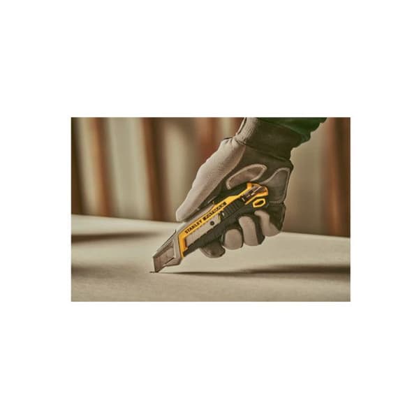 Cutter 18mm QUICK SNAP FATMAX tryckknapp - STANLEY - FMHT10594-0
