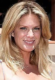 World On Fire  (2012) Rachel Hunter, Chapkanov (DIR) cert tc  Blu-Ray Pre-Owned