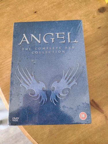 ANGEL: SEASONS 1-5 DVDセット ANGEL - 30 Disc DVD Set Seasons 1-5