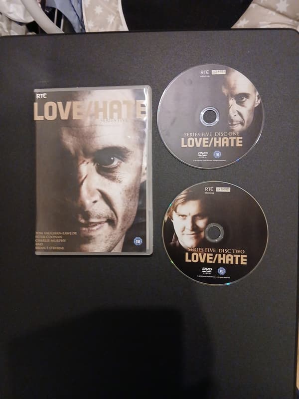 Love hate Series 5 boxset Irish gangsters DVD Brand New | CDON