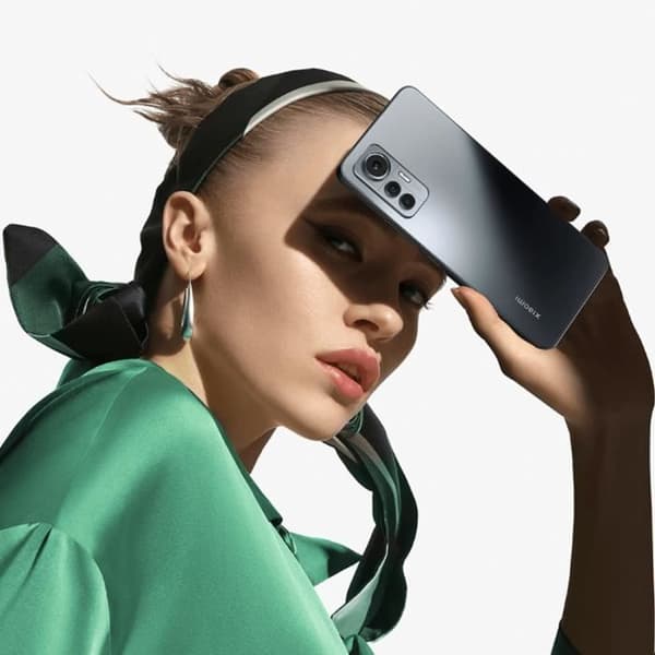 Xiaomi 12 Lite 5G Smartphone 8GB 128GB Svart 6,55" FHD+ AMOLED DotDisplay Snabbladdning 67W Studionivå 108MP Trippelkamera
