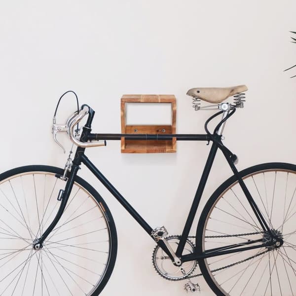 vidaXL Väggmonterad cykelhållare 35x25x25 cm massivt akaciaträ