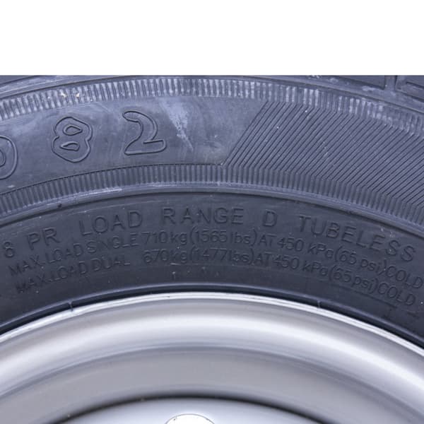 165R13C 5 dubbar 112mm PCD släpvagnshjul och däck Wanda WR082 Däck 670kg