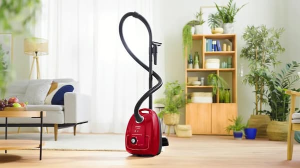 Bosch Serie 4 BGB38RD2 tyhjiö 4 L sylinteriimuri Kuiva 600 W pölypussi