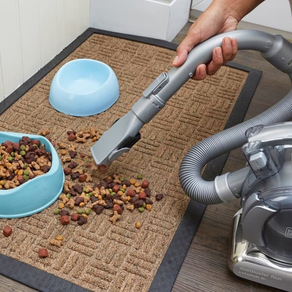 Musta & Decker PD1820L-QW kädessä pidettävä tyhjiö Kromi pussiton