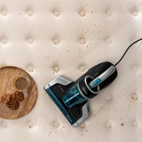 Cecotec Mattress and upholstery vacuum cleaner with 700 W and 12 kPa suction power. It includes UV-C light that eliminates up to 99.9% of allergens.