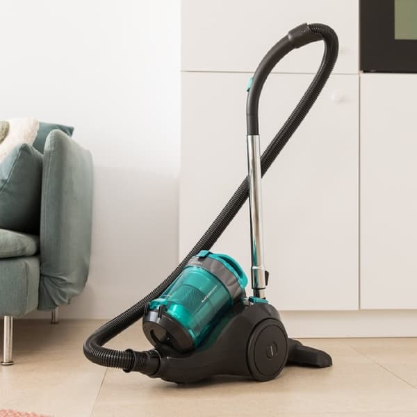 Cecotec Conga Rockstar Multicyclonic Compact 800 W canister vacuum cleaner. Multi-cyclonic and bagless. Maximum tank capacity of up to 2.5 L, with hi