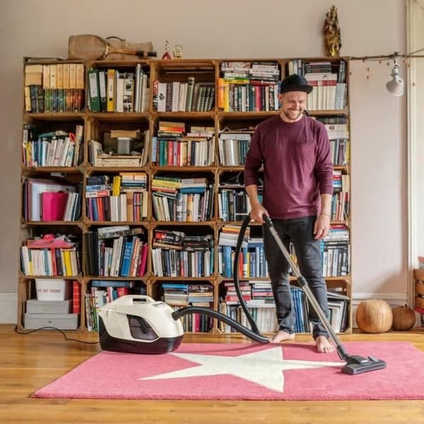 NYA KARCHER DS 6 - Påslös dammsugare med vattenfiltrering - 650 W - Avvisar fräschare, 99,95 % dammfri luft