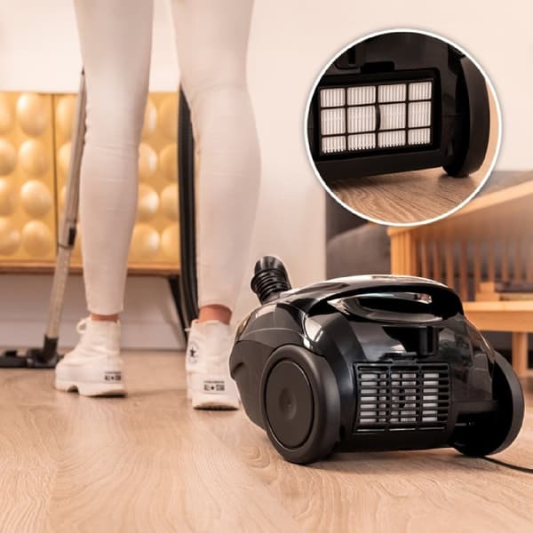 Cecotec 800-W canister vacuum cleaner. With bag. Maximum tank capacity of up to 2L, with high-efficiency filtering system and metallic telescopic tub