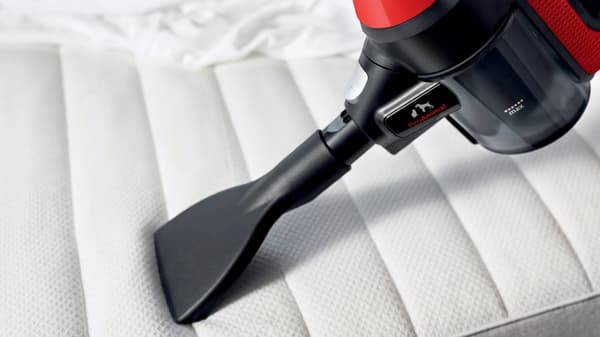 Bosch BCS711PET stav vakuum/elektrisk kost Batteritør poseløs 0,3 L Sort, Rød 3 Ah