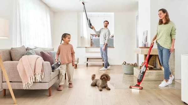 Bosch Serie 4 BBH3ZOO28 stavvakuum/elektrisk kost Batteritør Poseløs 0,4 L Rød 2,15 Ah