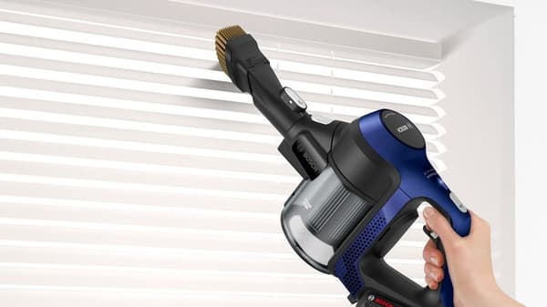 Bosch Serie 6 BBS611MAT stickvakuum/elektrisk kvast Batteritorrt påslöst 0,3 L Blå 2,5 Ah
