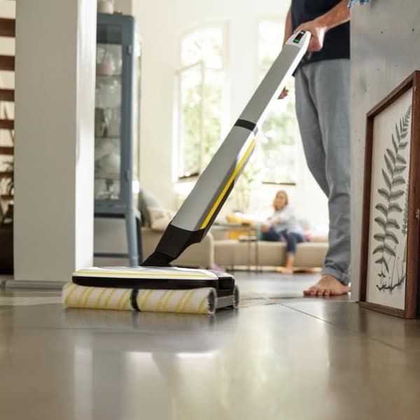 KARCHER FC7 - Sladdlös 2-i-1 Golvrengörare - 3 Rengöringslägen - Automatisk Rengöring av Rullar
