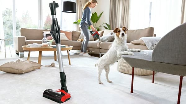 Bosch BCS711PET stav vakuum/elektrisk kost Batteritør poseløs 0,3 L Sort, Rød 3 Ah