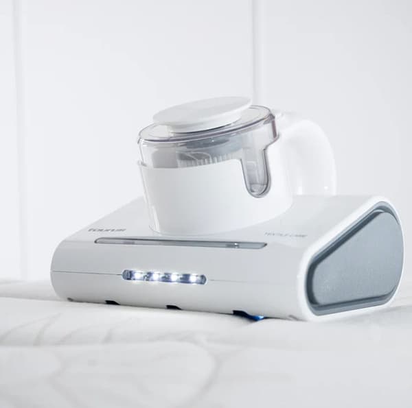 Kädessä pidettävä tuuletin, jossa UV Taurus Textile Care EST9489320L