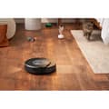 Miniatyrbild 3 av 5: iRobot Roomba Combo J7+ Robotdammsugare och mopp med automatiskt tömningssystem - mattdetektor