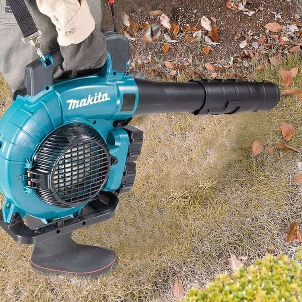 Blåsmaskin - MAKITA - DUB363ZV - 36V - Variabel hastighet - Teleskoprör 3 positioner