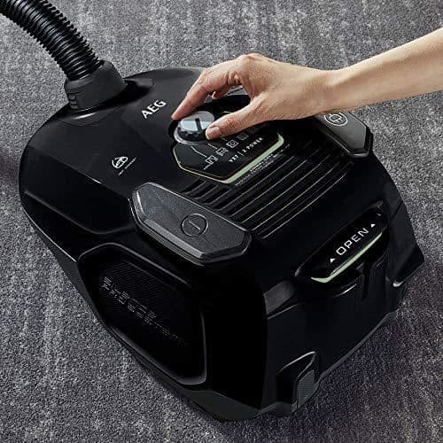 AEG VX7-2-ÖKOX Dammsugare med påse 60 % återvunnen plast Räckvidd 12 m Lock 180° 650 W med hård borste e 90040100