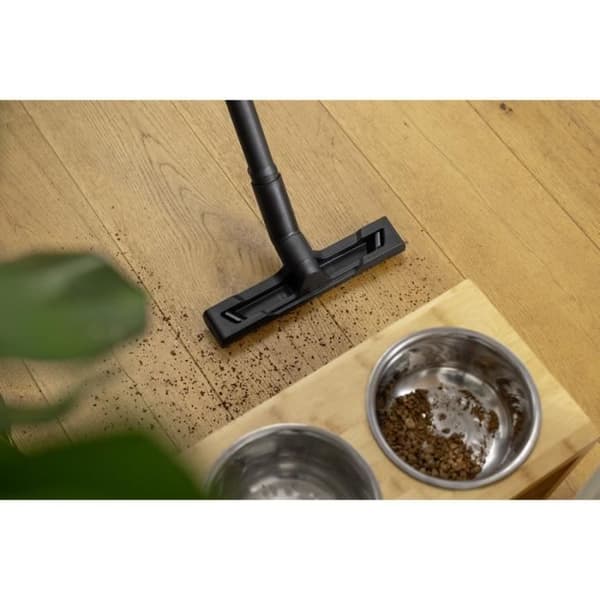 Ny - Kärcher SE 4 plus vatten- och dammutsugningsinjektordammsugare + tillbehörsset - 18L polypropentank - 1000W