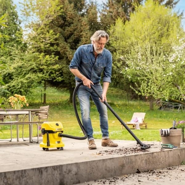 KARCHER WD 2-18 V-12/18 sladdlös vatten- och dammsugare (med avtagbart 18 V/2,5 Ah batteri och laddare) - (1.628-501.0)