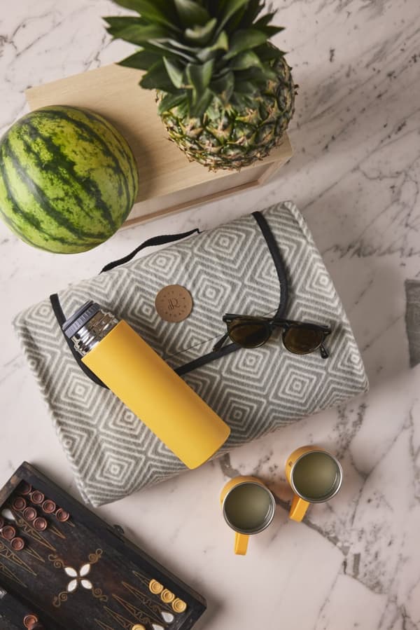 TERMOSKIT MED KOPPAR – OFF WHITE