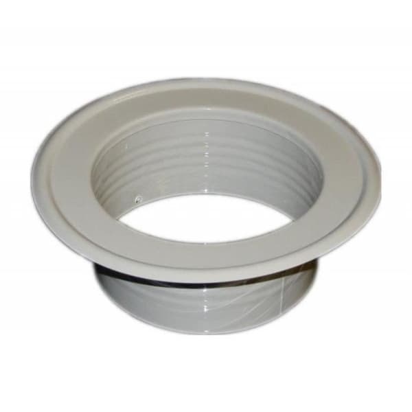 Metallisk ventilationskanal och röret som slutar med helt preoperativt maskeringselement med en diameter på 100 mm.