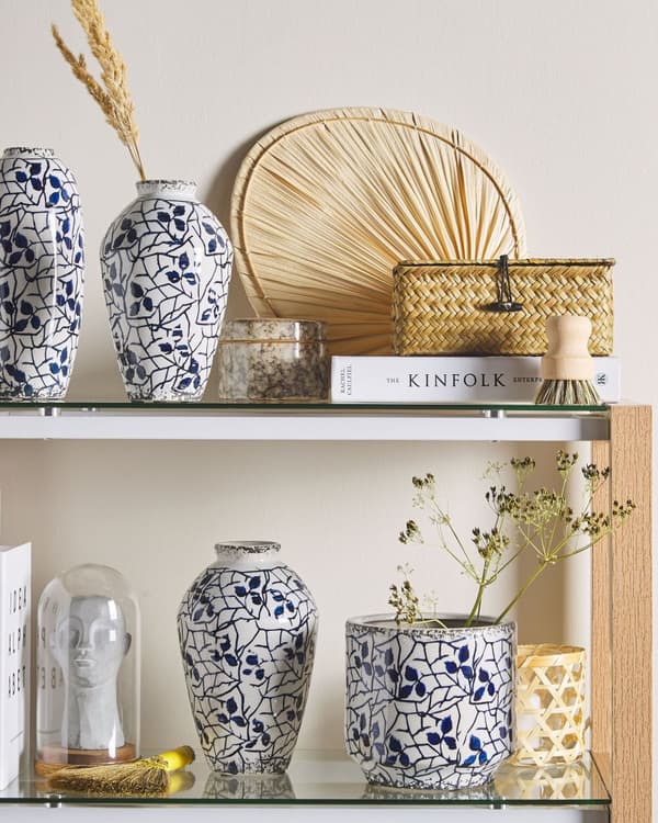 Vase Hvid Blå Keramik 15 cm Dekorativ Blomstervase Knitret Mønster Vandtæt Design Look Retro Bordpynt Design til Stue Pynteting Vindueskarm